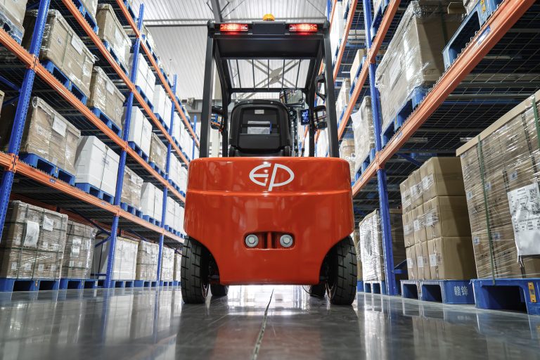 Electric forklift EFL183 Rear